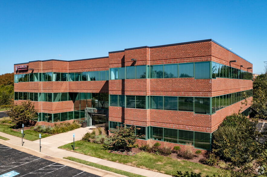 45150 Russell Branch Pky, Ashburn, VA for lease - Building Photo - Image 1 of 7