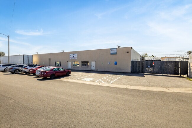 More details for 1428 W South Central Park Ave, Anaheim, CA - Industrial for Lease