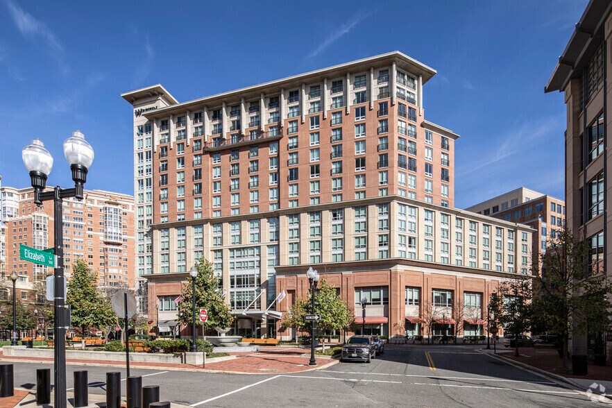 400 Courthouse Sq, Alexandria, VA à louer - Photo du bâtiment - Image 2 de 3