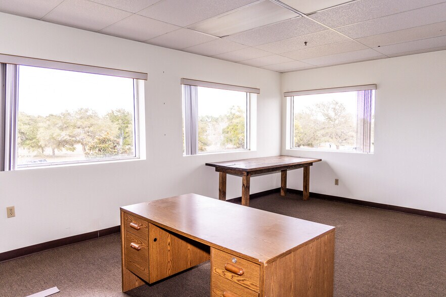 20011 Emerald Coast Pky, Destin, FL à louer - Photo du bâtiment - Image 3 de 11