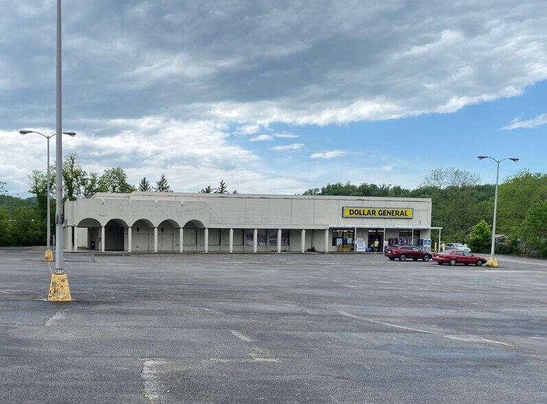 900 Wenonah Ave, Pearisburg, VA à louer - Photo du bâtiment - Image 3 de 3