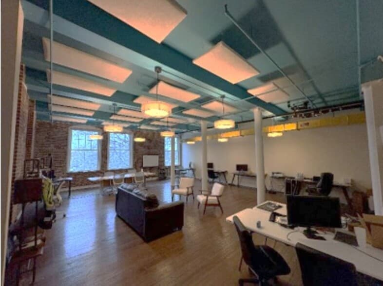 901 Jefferson St, Lynchburg, VA for lease - Interior Photo - Image 2 of 4