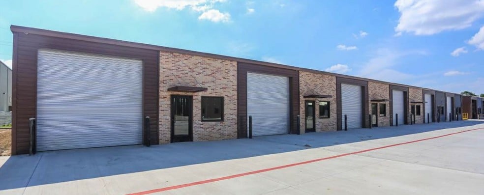13482 FM 529 Rd, Houston, TX à louer - Photo du bâtiment - Image 1 de 2