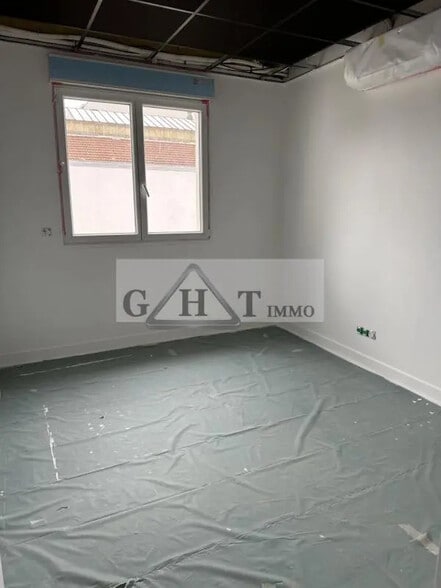 Bureau dans Les Pavillons-sous-Bois à louer - Photo intérieure - Image 3 de 3