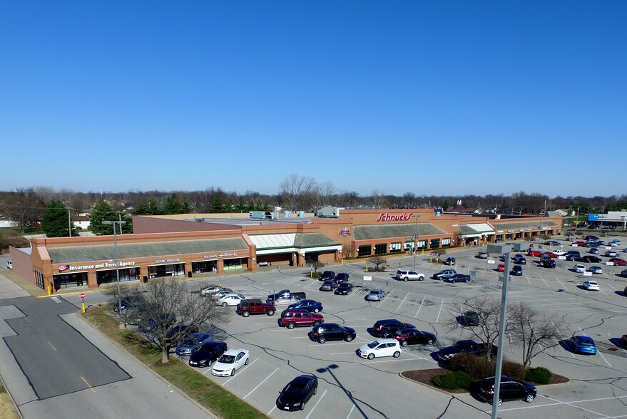 555-591 Mid Rivers Mall Dr, Saint Peters, MO for lease - Building Photo - Image 1 of 1