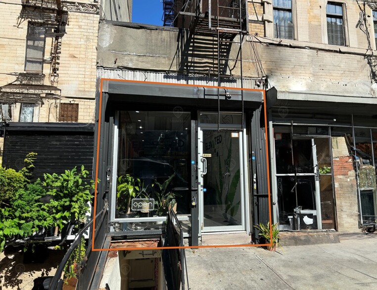 160 Havemeyer St, Brooklyn, NY for lease - Building Photo - Image 1 of 1