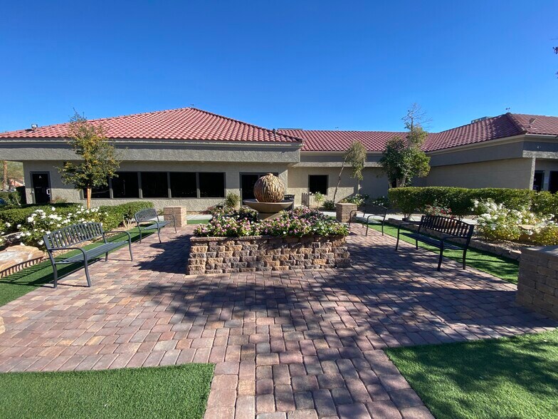 2975 S Rainbow Blvd, Las Vegas, NV à vendre - Photo du bâtiment - Image 3 de 21