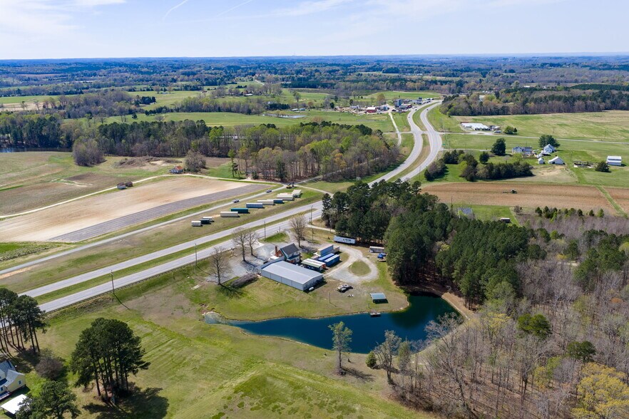 6663 Highway 58, Buffalo Junction, VA à vendre - Photo du bâtiment - Image 3 de 35