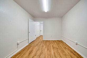 4914 Lankershim Blvd, North Hollywood, CA for lease Interior Photo- Image 1 of 8