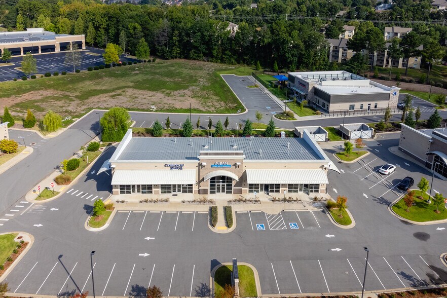 15112 Chenal Pkwy, Little Rock, AR à louer - Photo du bâtiment - Image 2 de 3