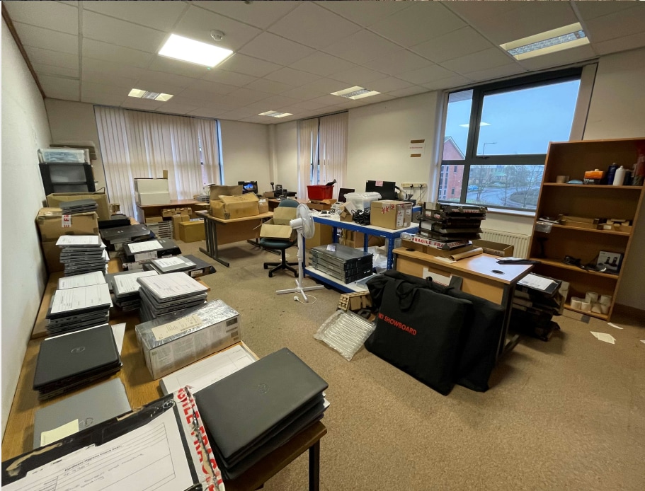 2 Sidings Ct, Doncaster for lease Interior Photo- Image 1 of 2