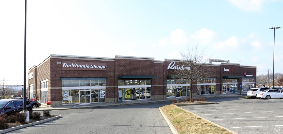 4785 Boston Post Rd, Pelham, NY for lease - Primary Photo - Image 1 of 3