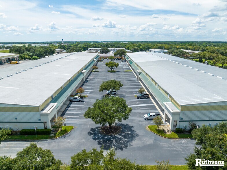 3125 Drane Field Rd, Lakeland, FL à louer - Photo du bâtiment - Image 3 de 19