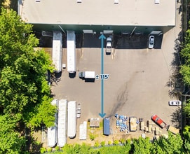 16427 NE Airport Way, Portland, OR - AERIAL  map view