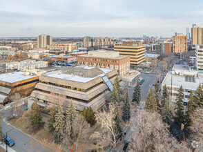 12420 104th Ave NW, Edmonton, AB - AÉRIEN  Vue de la carte - Image1