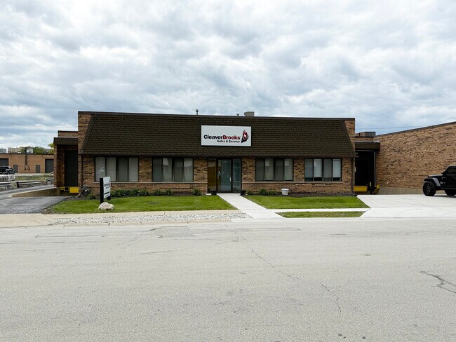 Plus de détails pour 500-502 Crossen Ave, Elk Grove Village, IL - Industriel à louer