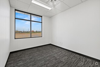 1340 FM 2001, Buda, TX à louer Photo intérieure- Image 2 de 3