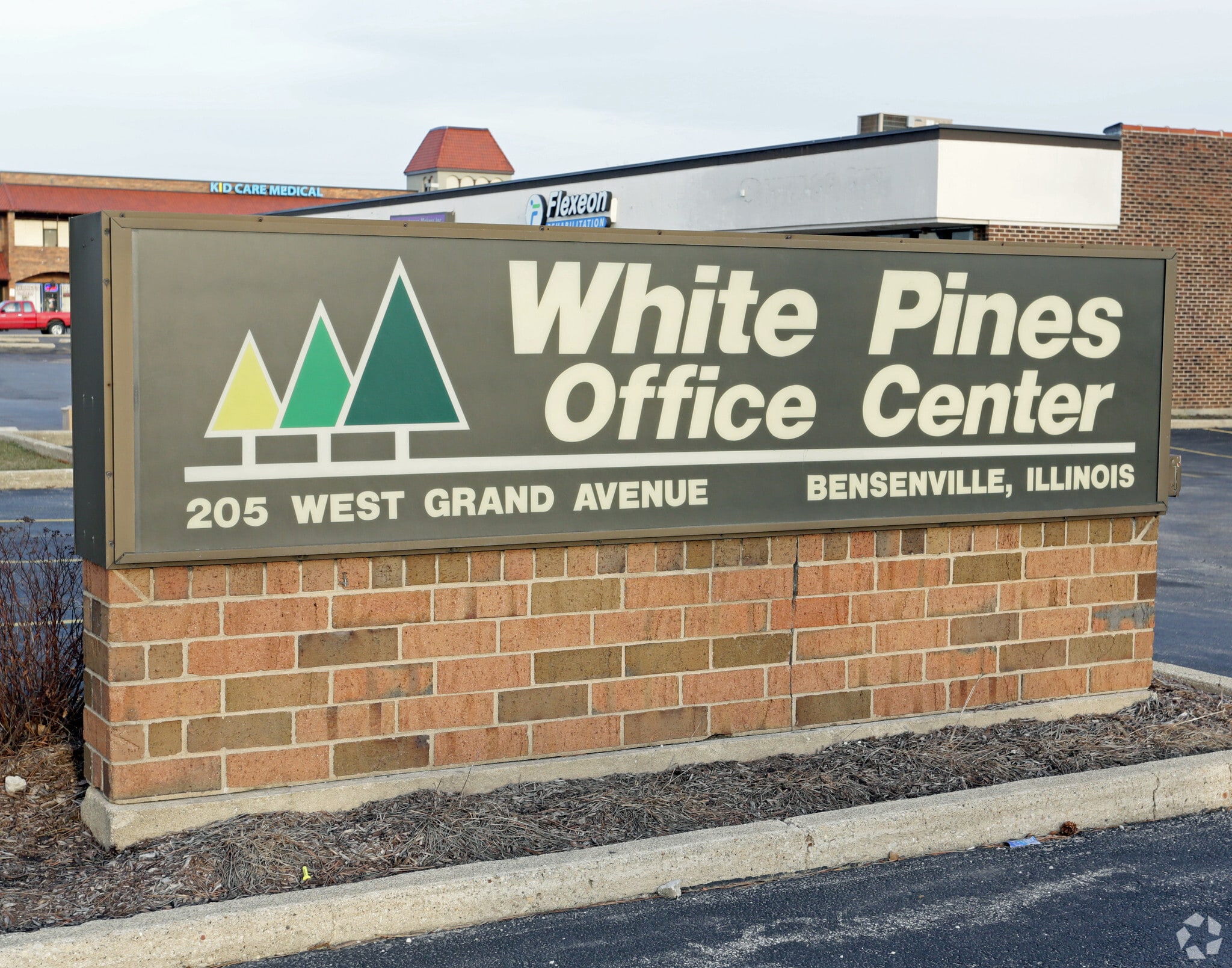 205 W Grand Ave, Bensenville, IL for lease Building Photo- Image 1 of 13