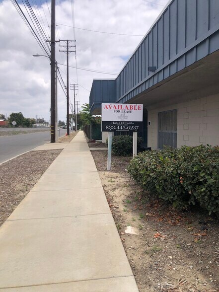 633 W State St, Ontario, CA for lease - Building Photo - Image 1 of 10