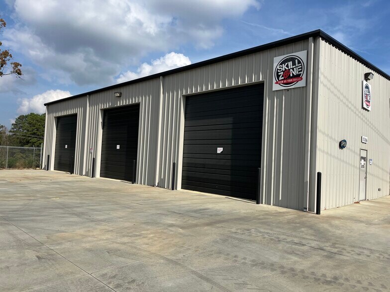 15206 FM 968 W, Longview, TX à louer - Photo du bâtiment - Image 2 de 7