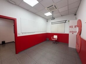 Retail in Alcorcón, Madrid for lease Interior Photo- Image 2 of 5