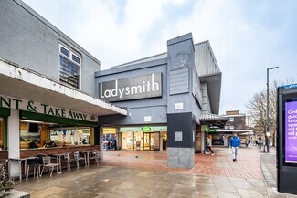 Plus de détails pour Old St, Ashton Under Lyne - Commerce de détail à louer