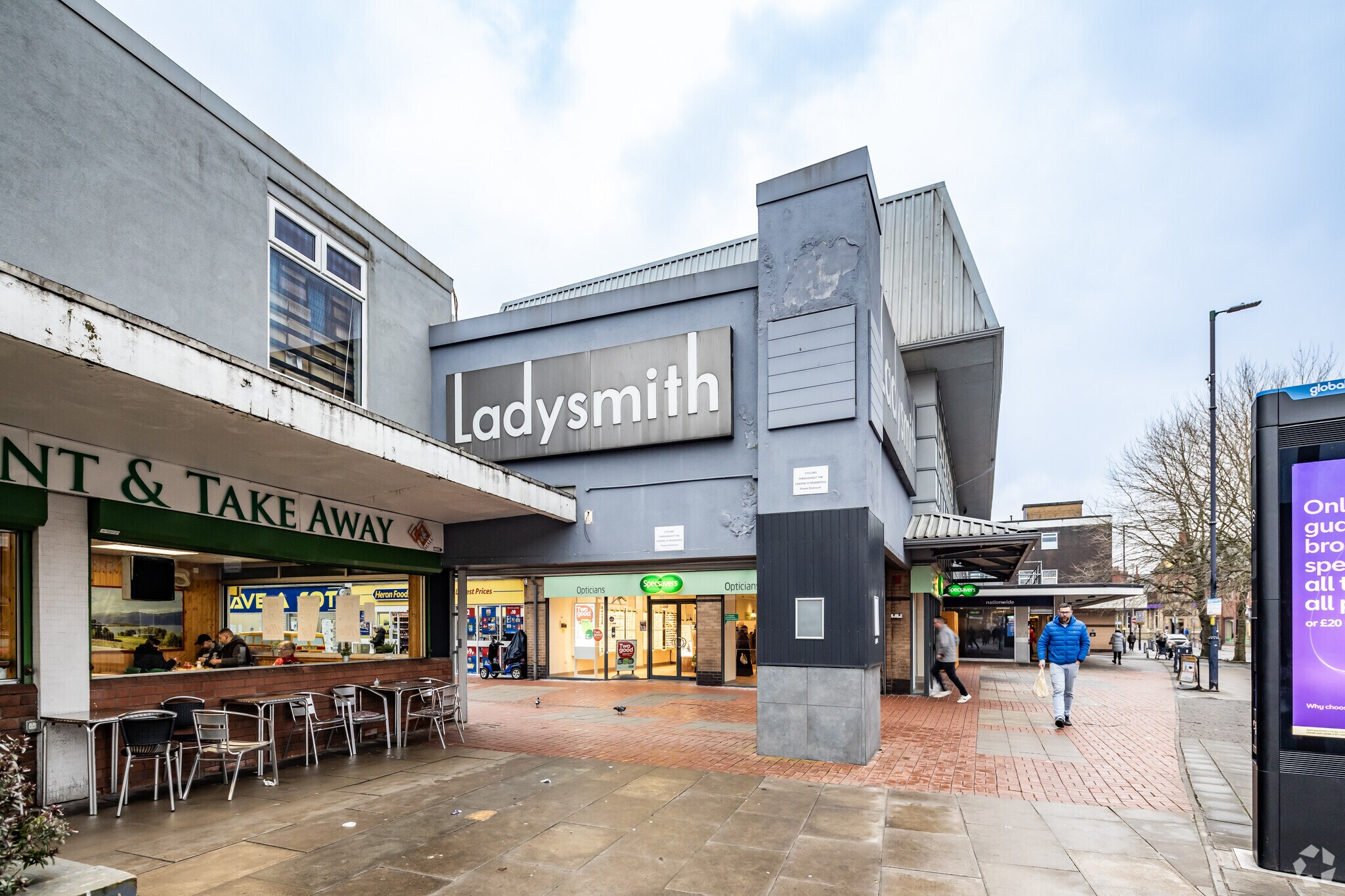 Old St, Ashton Under Lyne à louer Photo principale- Image 1 de 11