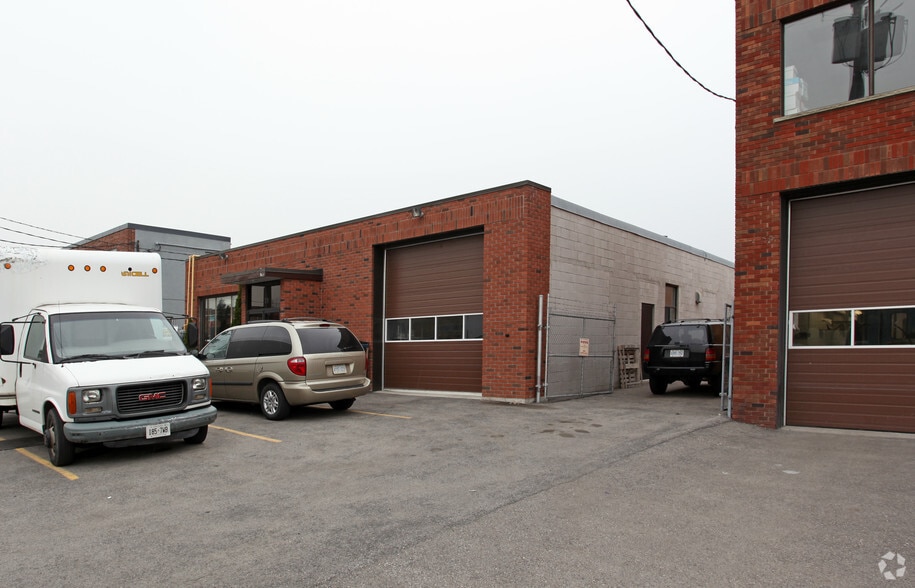 29 Milford Ave, Toronto, ON for sale - Building Photo - Image 2 of 2