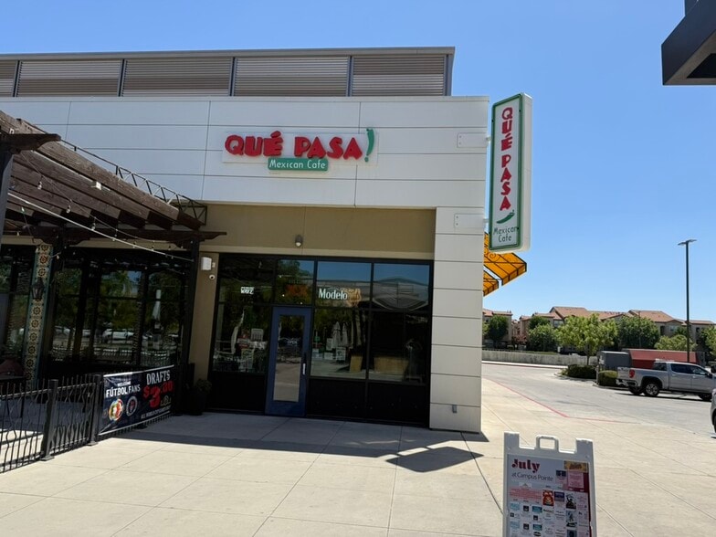 3115 E Campus Pointe Dr, Fresno, CA for lease - Building Photo - Image 3 of 19