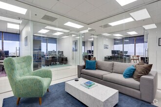 444 Seabreeze Blvd, Daytona Beach, FL for lease Interior Photo- Image 1 of 3