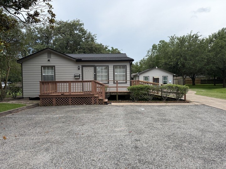 4702 Walnut St, Pearland, TX for sale - Building Photo - Image 3 of 6