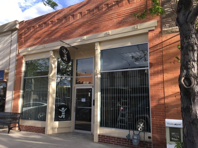423 Main St, Windsor, CO à louer - Photo principale - Image 1 de 9