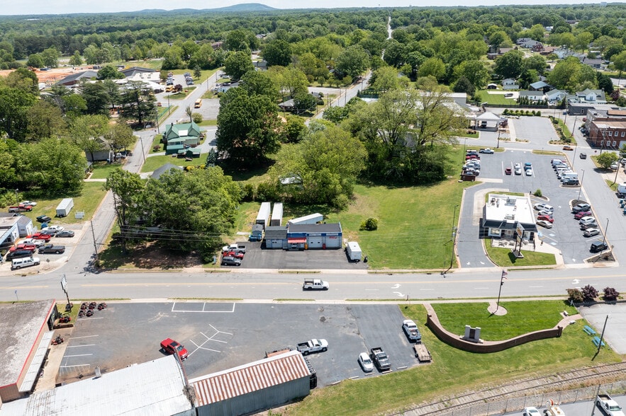 15 N Carolina Ave, Maiden, NC for sale - Aerial - Image 2 of 12