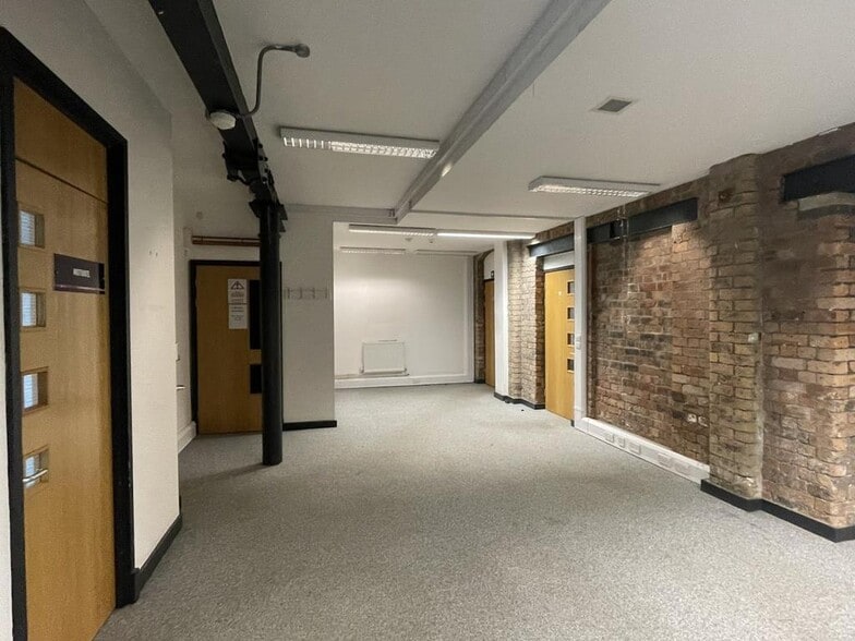 College Rd, Stoke On Trent for lease - Interior Photo - Image 2 of 77