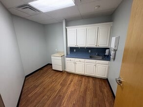 2805 E Zion Rd, Fayetteville, AR à louer Photo intérieure- Image 2 de 8
