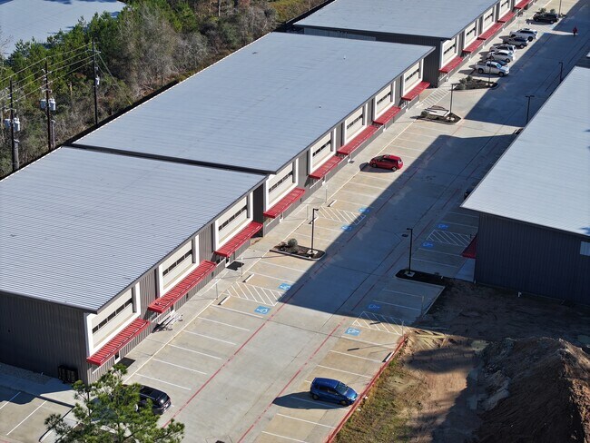 Plus de détails pour 28408 Sweetgum Rd, Magnolia, TX - Local d'activités à louer