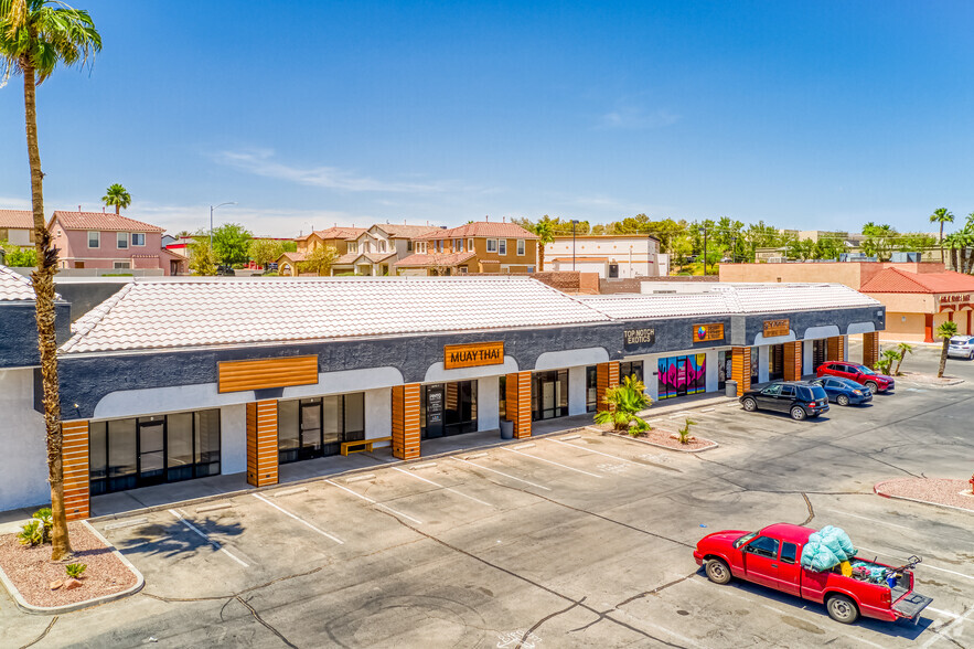 693 N Valle Verde Dr, Henderson, NV for lease - Building Photo - Image 3 of 7