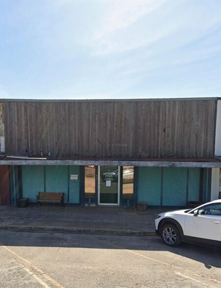 103/105 S Main St, West, TX for sale - Building Photo - Image 2 of 5