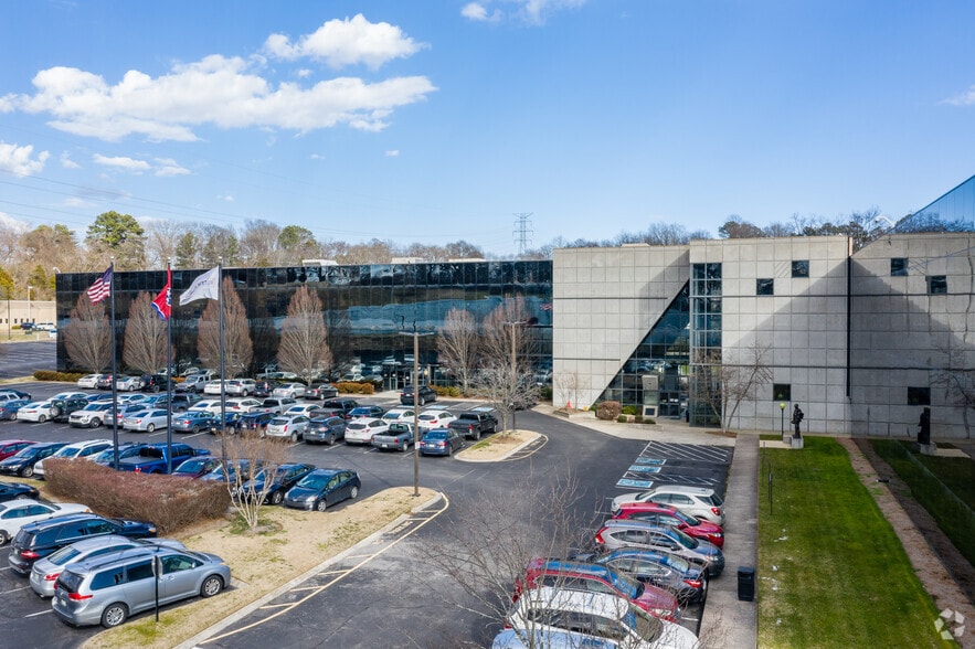 2451 Atrium Way, Nashville, TN for lease - Building Photo - Image 3 of 13