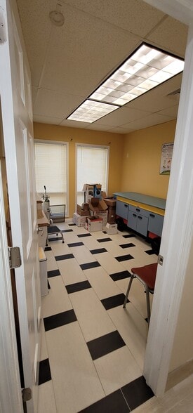 364 Parsippany Rd, Parsippany, NJ for sale - Interior Photo - Image 3 of 19