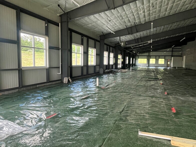 2 Enterprise Lane, Suite 2, Bedford, PA à louer - Photo intérieure - Image 2 de 2