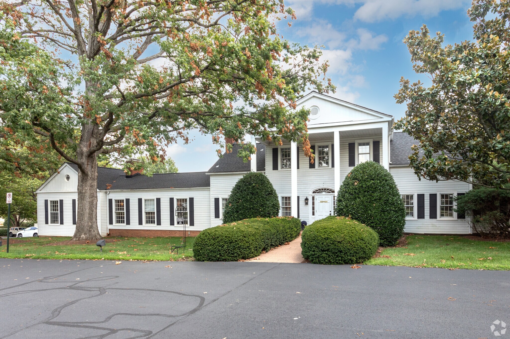 11718 Bowman Green Dr, Reston, VA for lease Building Photo- Image 1 of 6