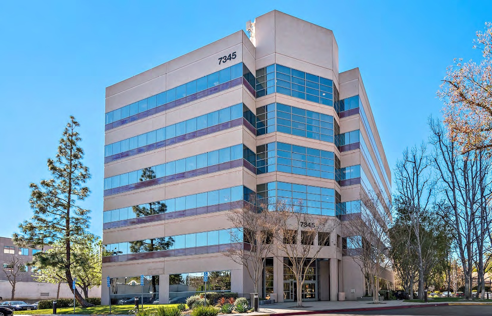 7345 Medical Center Dr, West Hills, CA for lease Building Photo- Image 1 of 8