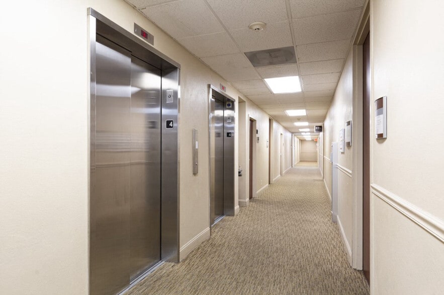 6620 Coyle Ave, Carmichael, CA for lease - Interior Photo - Image 3 of 4