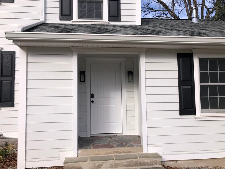 159 River Rd, Montville, NJ à louer - Photo du bâtiment - Image 3 de 17