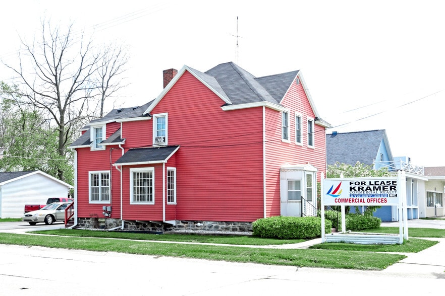 1834 Pine Grove Ave, Port Huron, MI à vendre - Photo du bâtiment - Image 2 de 3
