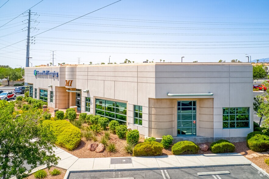 7610 W Cheyenne Ave, Las Vegas, NV à vendre - Photo du bâtiment - Image 3 de 6
