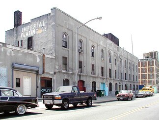 Plus de détails pour 100 Metropolitan Ave, Brooklyn, NY - Local d'activités à louer