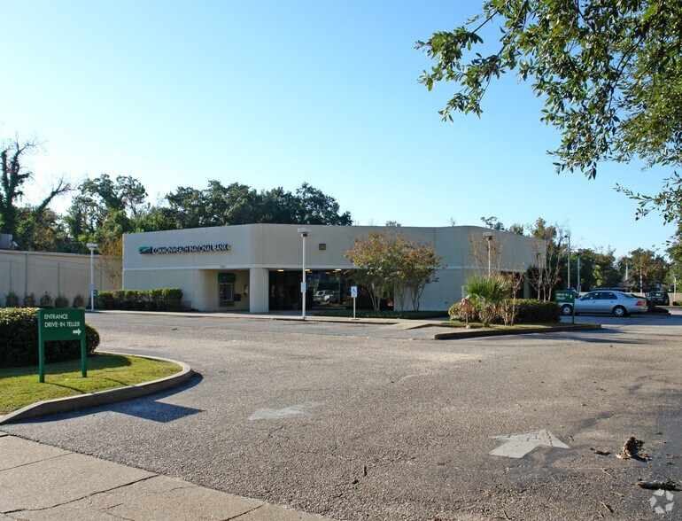 2861 Spring Hill Ave, Mobile, AL for lease - Primary Photo - Image 1 of 10