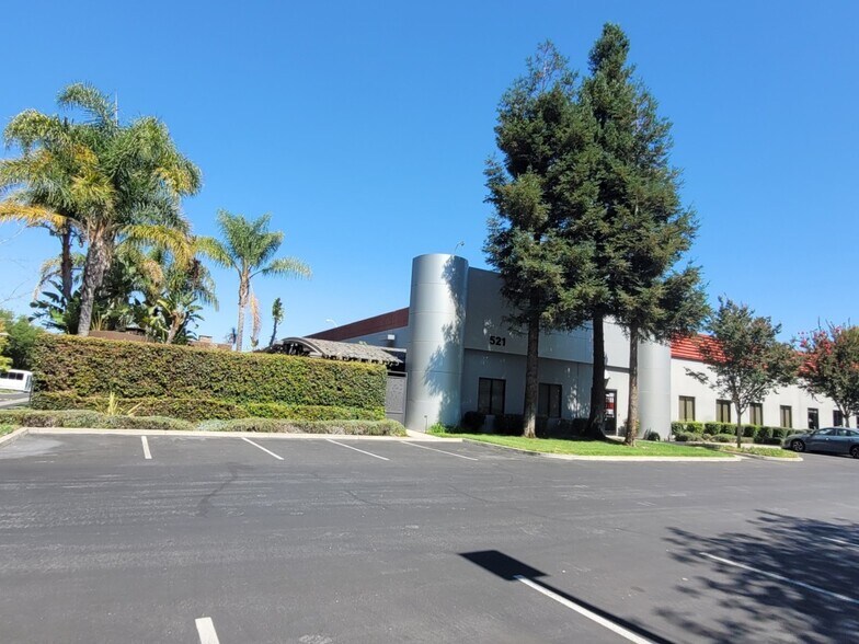 521 Charcot Ave, San Jose, CA à vendre - Photo du bâtiment - Image 2 de 13